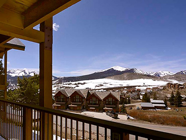 master bedroom of Jerry's ski in and out 3 bdrm condo in crested butte