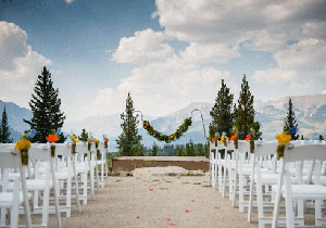 crested butte paradise warming hut wedding